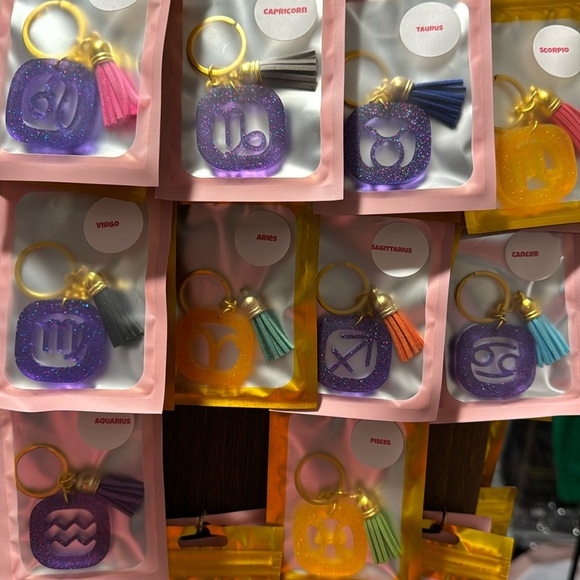Accessories - ZODIAC SIGN KEY CHAIN/CHARM